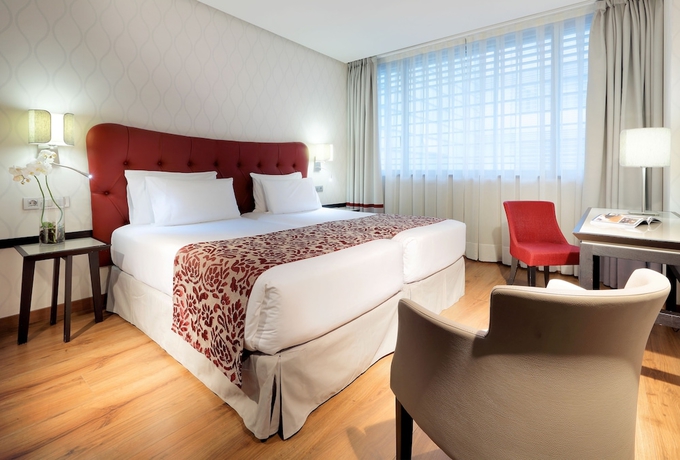 Imagen de la habitación del Hotel Eurostars Plaza Mayor. Foto 9