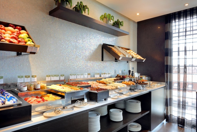 Imagen del bar/restaurante del Hotel Eurostars Plaza Mayor. Foto 5