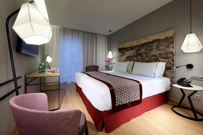 Imagen de la habitación del Hotel Eurostars Porto Centro. Foto 2