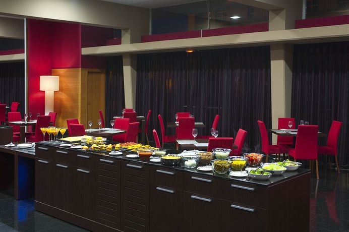 Imagen del bar/restaurante del Hotel Eurostars Rey Fernando. Foto 3