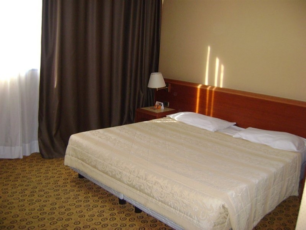 Imagen de la habitación del Hotel Eurostars Roma Congress. Foto 4