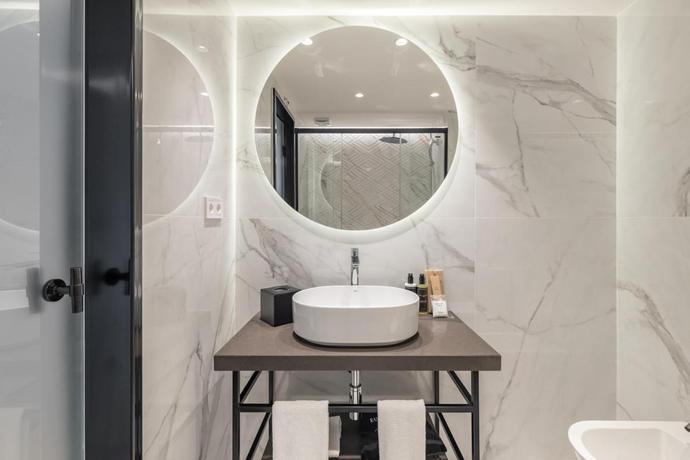 Imagen de la habitación del Hotel Eurostars San Antón. Foto 6