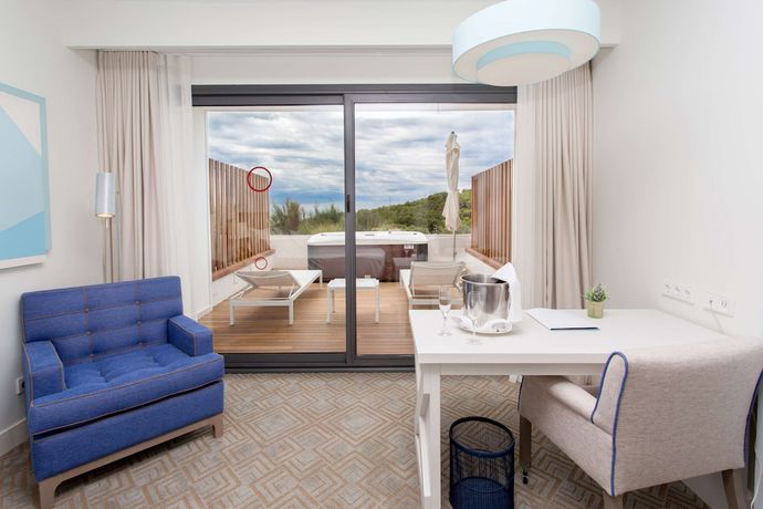 Imagen de la habitación del Hotel Eurostars Sitges. Foto 4