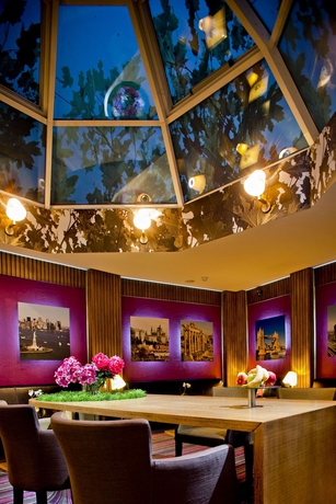 Imagen de los interiores del Hotel Eurostars Sofia City. Foto 16