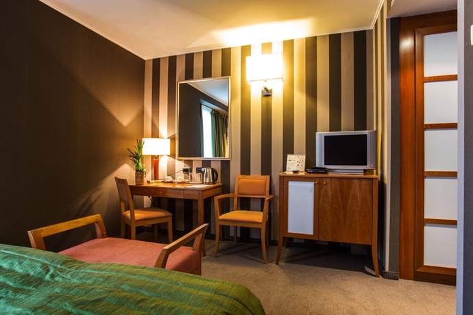 Imagen de la habitación del Hotel Eurostars Sofia City. Foto 13