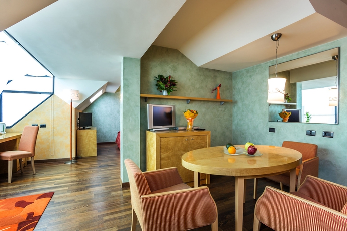 Imagen de la habitación del Hotel Eurostars Sofia City. Foto 14