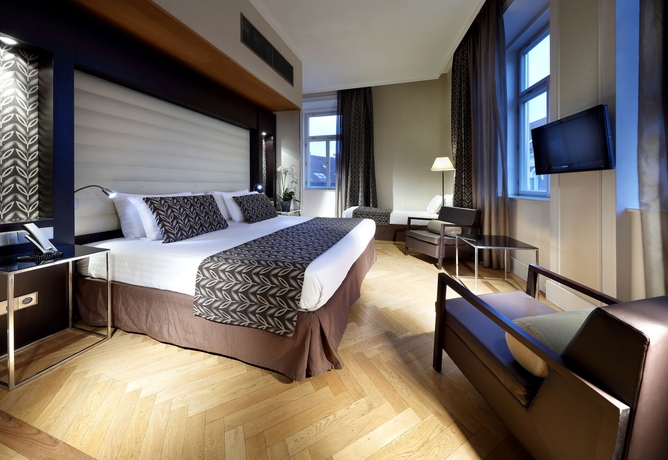 Imagen de la habitación del Hotel Eurostars Thalia. Foto 9