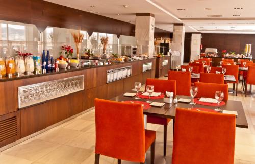 Imagen del bar/restaurante del Hotel Eurostars Toledo. Foto 2