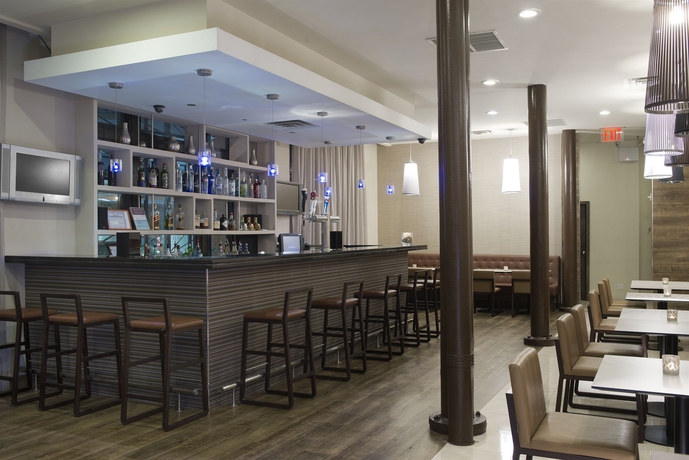 Imagen del bar/restaurante del Hotel Eurostars Wall Street. Foto 4