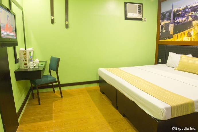 Imagen de la habitación del Hotel Eurotel Makati. Foto 7