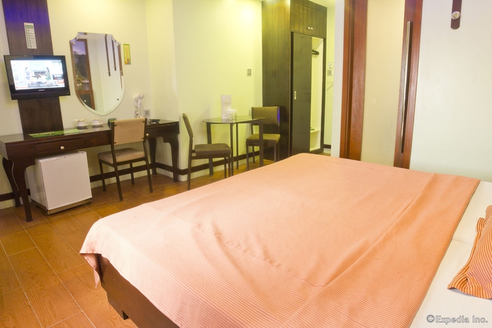 Imagen de la habitación del Hotel Eurotel Makati. Foto 12
