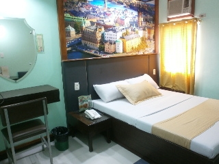 Imagen de la habitación del Hotel Eurotel Naga. Foto 9