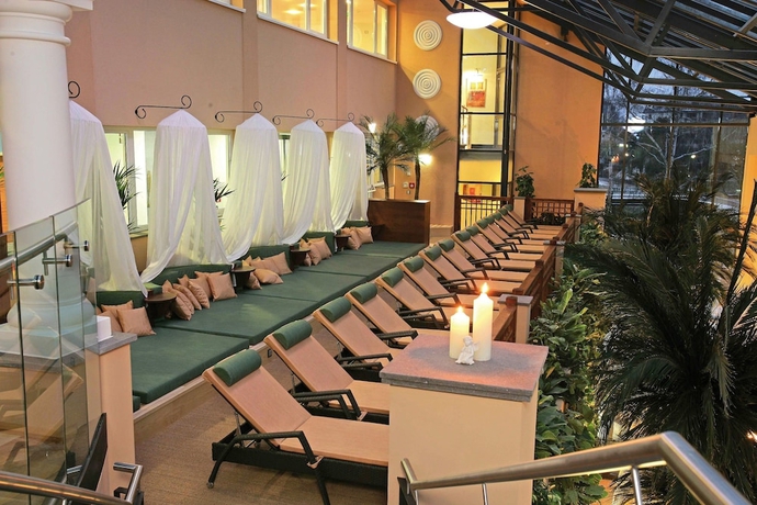 Imagen de la piscina del Hotel Eurothermenresort Paradiso 4s. Foto 17