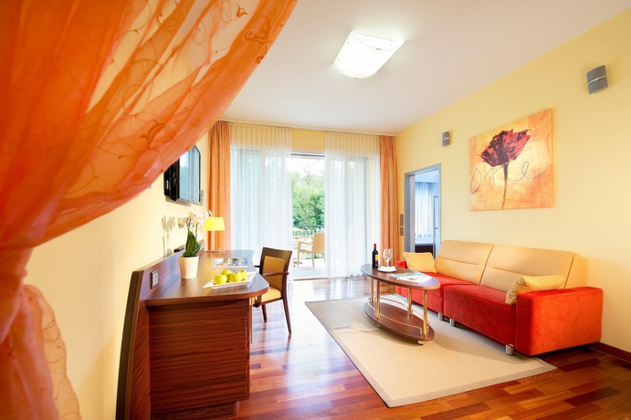Imagen de la habitación del Hotel Eurothermenresort Paradiso 4s. Foto 12