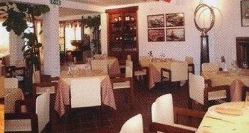 Imagen del bar/restaurante del Hotel Eurovil. Foto 2