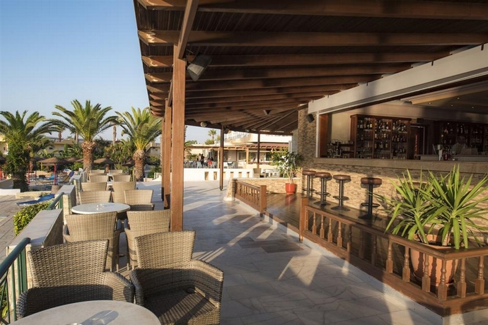 Imagen general del Hotel Eurovillage Achilleas. Foto 9