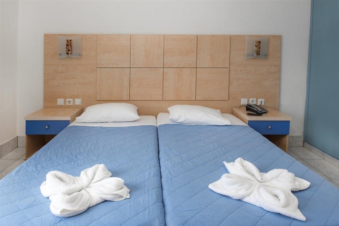 Imagen general del Hotel Eurovillage Achilleas. Foto 13