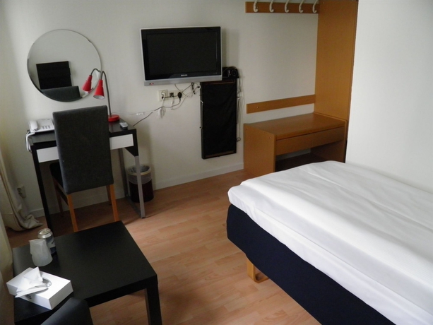 Imagen de la habitación del Hotel Euroway. Foto 10