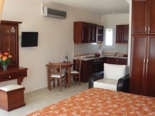 Imagen de la habitación del Hotel Euroxenia Royal Resort. Foto 8