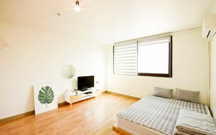 Imagen general del Hotel Eurwangni Marine Camp Pension. Foto 6