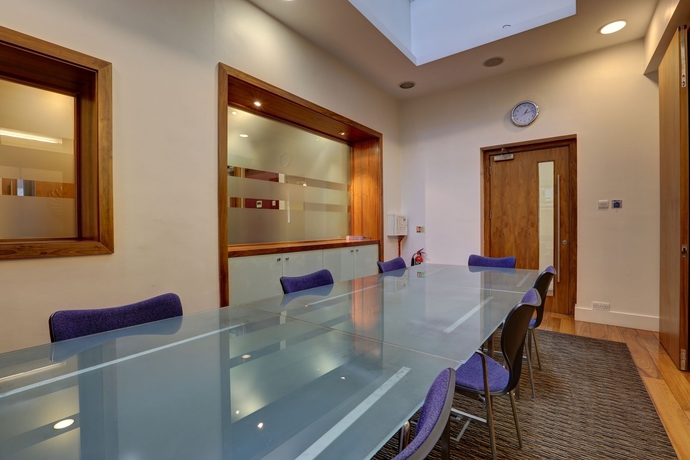 Imagen de los interiores del Hotel Euston Square. Foto 11