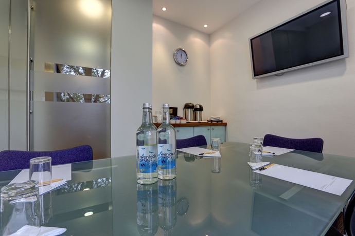 Imagen de los interiores del Hotel Euston Square. Foto 12