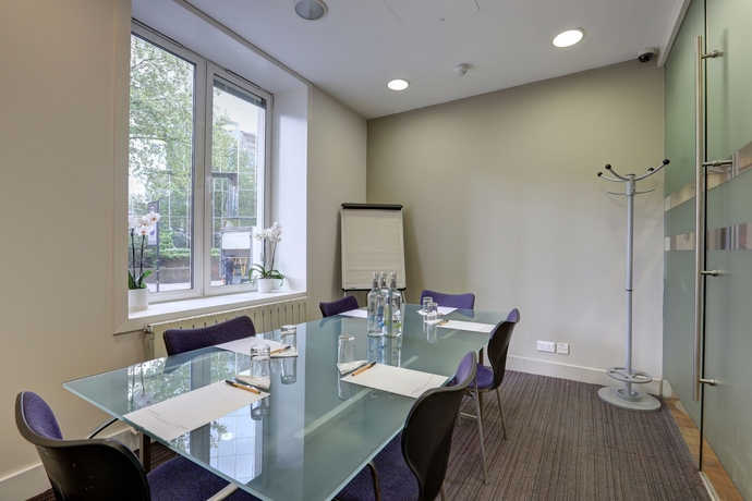 Imagen de los interiores del Hotel Euston Square. Foto 14