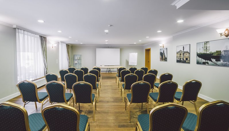 Imagen de los interiores del Hotel Euterpe. Foto 17