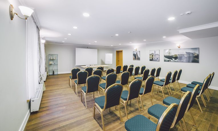 Imagen de los interiores del Hotel Euterpe. Foto 19