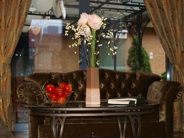 Imagen de los interiores del Hotel Euterpe. Foto 20