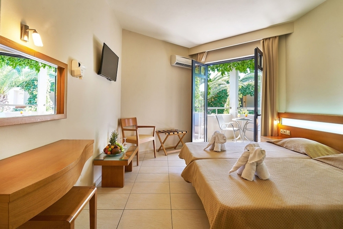 Imagen de la habitación del Hotel Eva Bay On The Beach Adults Only. Foto 9