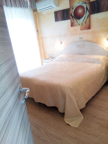 Imagen de la habitación del Hotel Eva La Romantica. Foto 6