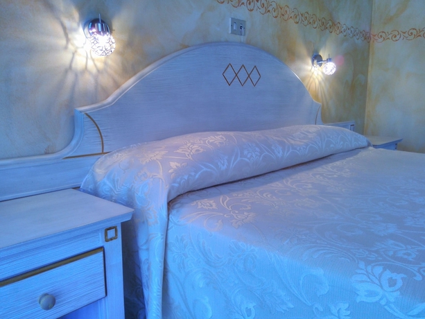 Imagen de la habitación del Hotel Eva La Romantica. Foto 10