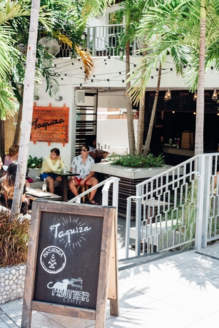 Imagen del bar/restaurante del Hotel Eva, Miami Beach . Foto 5
