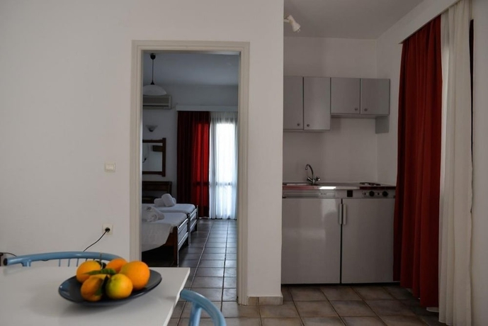 Imagen de la habitación del Hotel Eva Suites. Foto 3