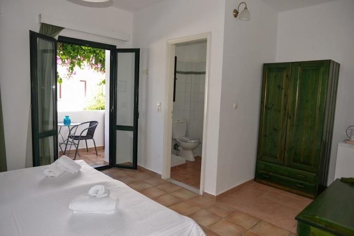 Imagen de la habitación del Hotel Eva Suites. Foto 14