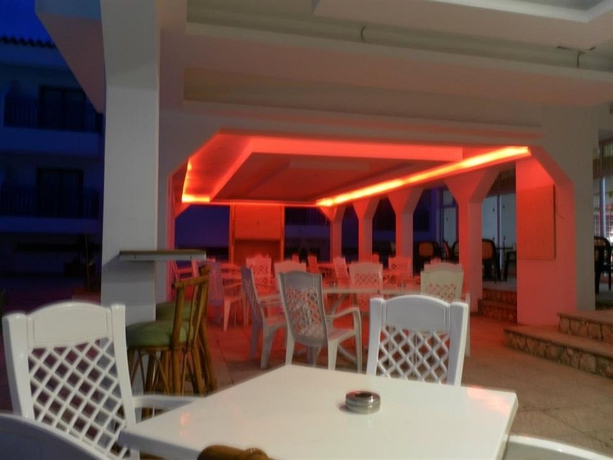 Imagen de la piscina del Hotel Evabelle Napa Apartments. Foto 12