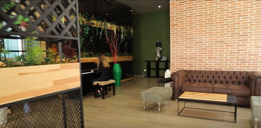 Imagen de los interiores del Hotel Eval Sarande. Foto 20