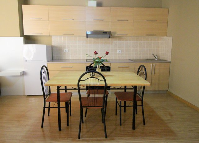 Imagen de la habitación del Hotel Eval Sarande. Foto 12