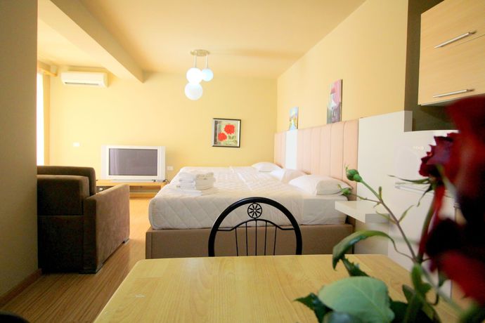 Imagen de la habitación del Hotel Eval Sarande. Foto 19