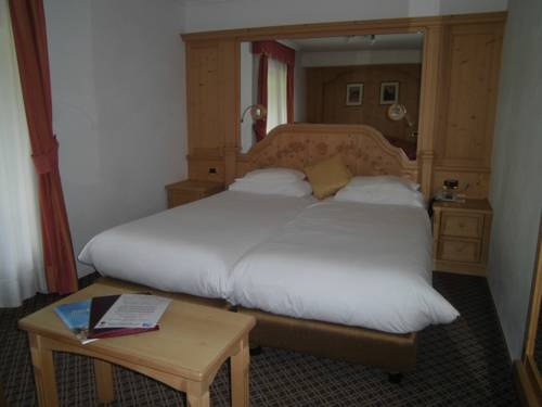 Imagen de la habitación del Hotel Evaldo. Foto 6