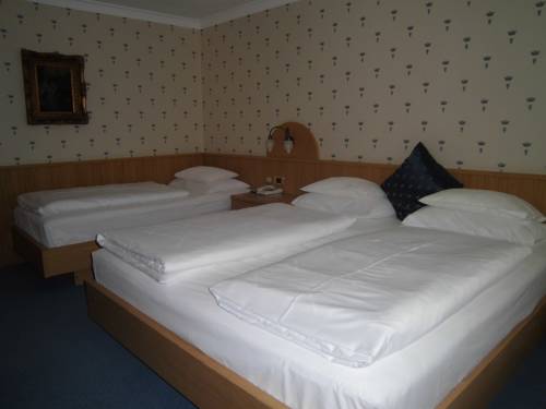 Imagen de la habitación del Hotel Evaldo. Foto 8
