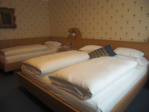 Imagen de la habitación del Hotel Evaldo. Foto 12