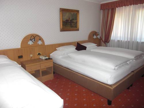 Imagen de la habitación del Hotel Evaldo. Foto 14
