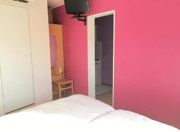 Imagen de la habitación del Hotel Evan. Foto 15