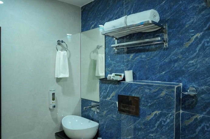 Imagen de la habitación del Hotel Evara Inn. Foto 15