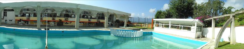 Imagen de la piscina del Hotel Eva\'s Paradise. Foto 8