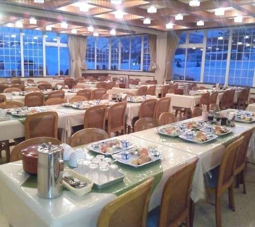 Imagen del bar/restaurante del Hotel Eve Plaza. Foto 7