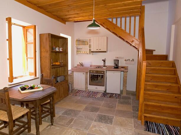 Imagen general del Hotel Eveleos Country House. Foto 5