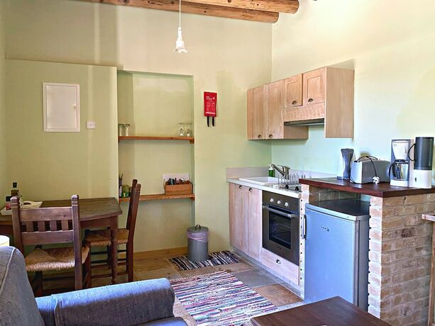Imagen general del Hotel Eveleos Country House. Foto 6